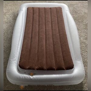 Toddler Inflatable Air Mattress, Includes Pump And Travel Bag.